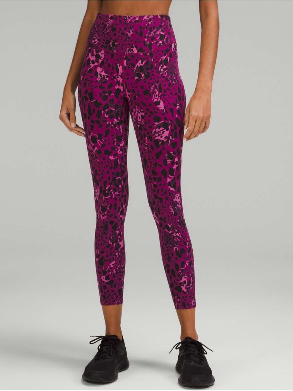Lululemon Base Pace High-Rise Running Tight 25" Cheetah Camo Magenta Purple 8